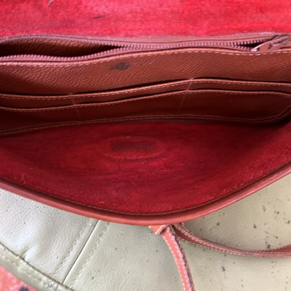 Red Vintage Dooney & Bourke Crossbody - Picture 5 of 13